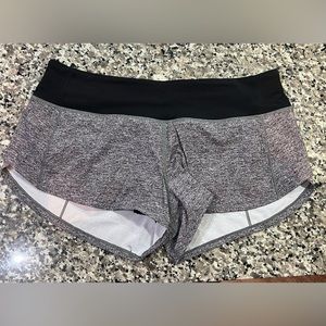 Lululemon Speed Up Low-Rise short 2.5 inch
